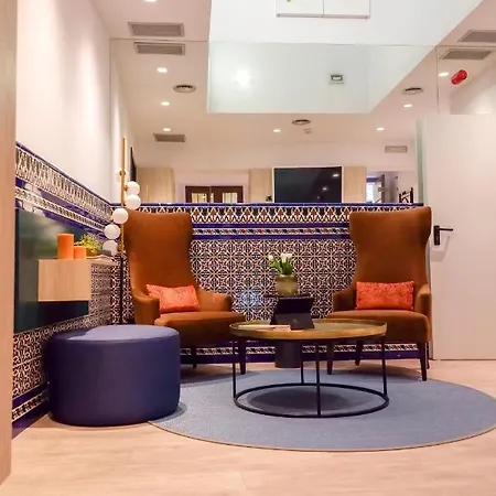 U-sense Centro 3*